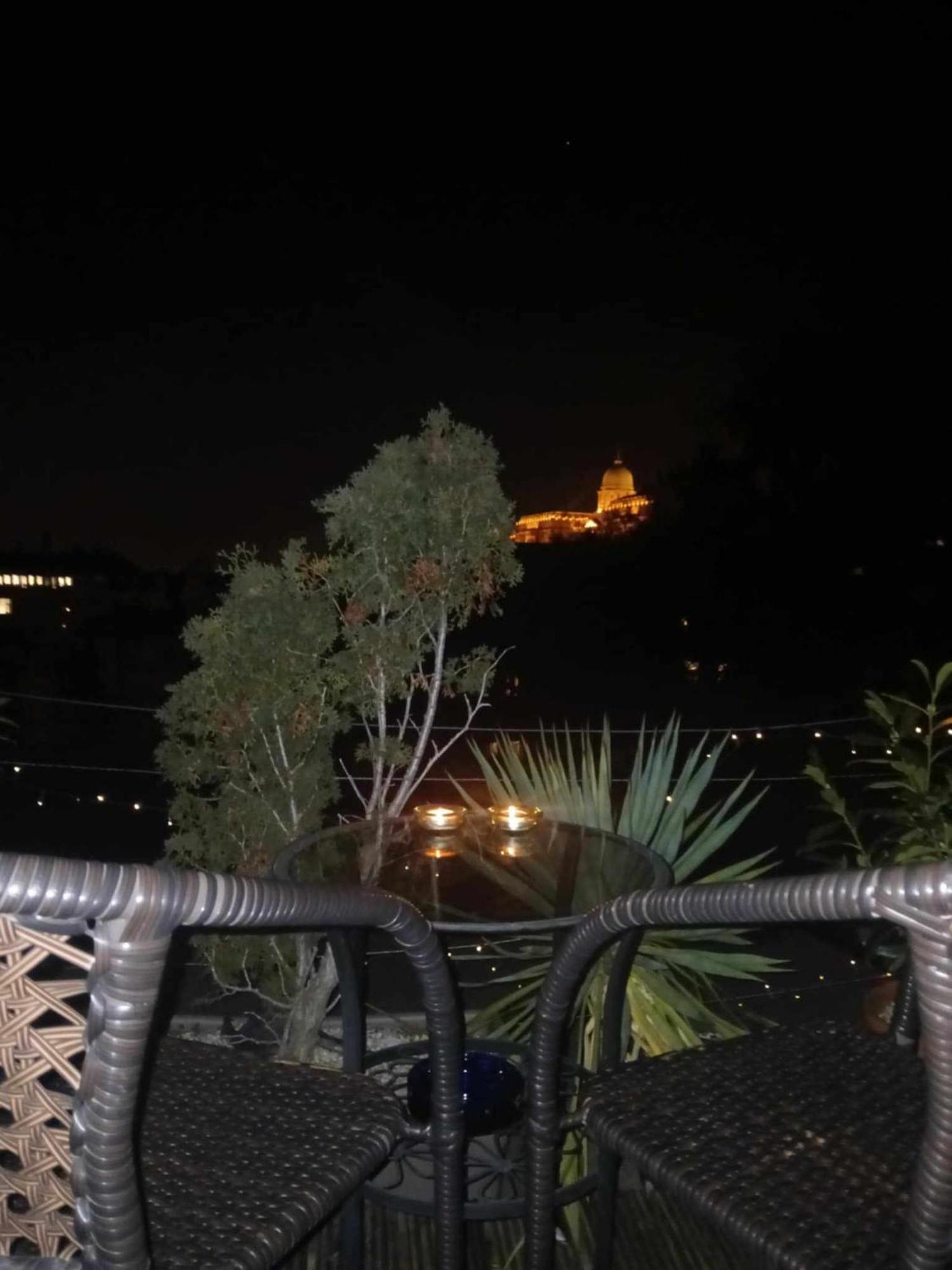 شقة Cozy Panorama At The Castle بودابست المظهر الخارجي الصورة
